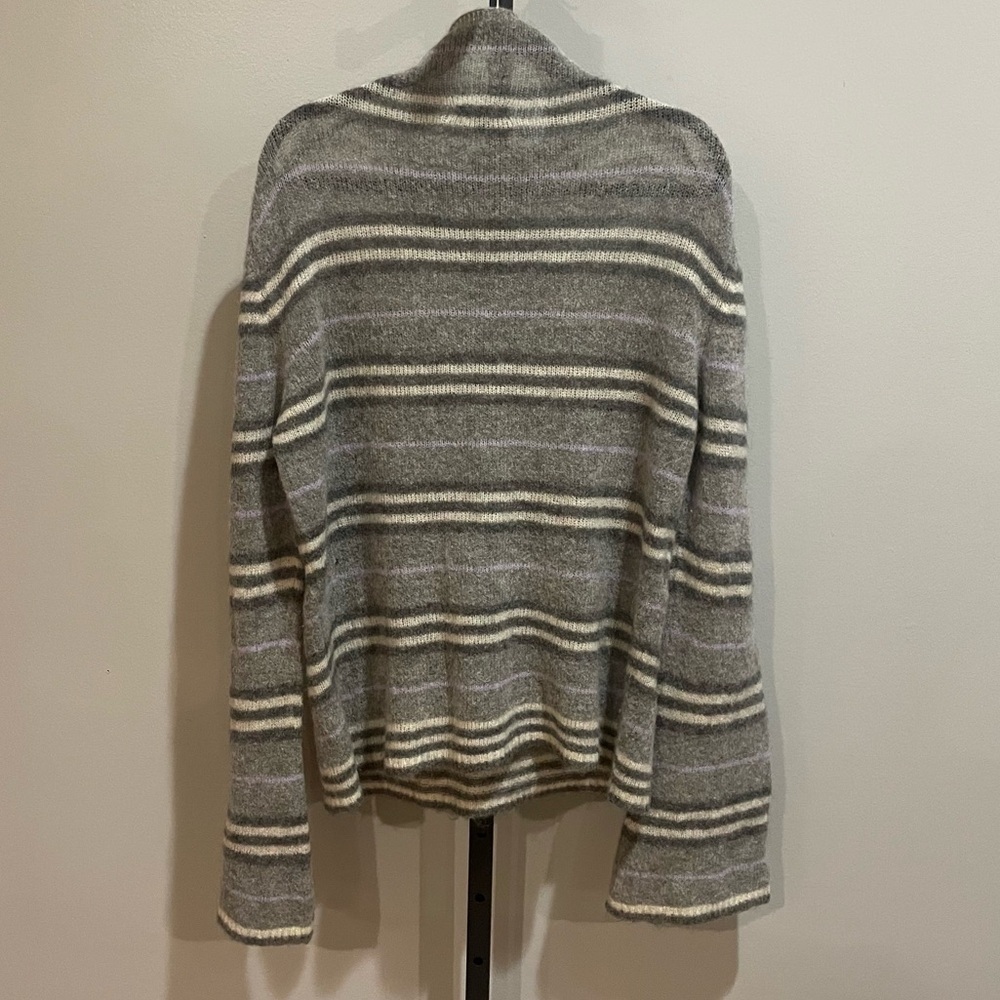 Burberry London Gray Striped Wool Mohair Mock Neck Sweater Size Large - Picture 2 of 5